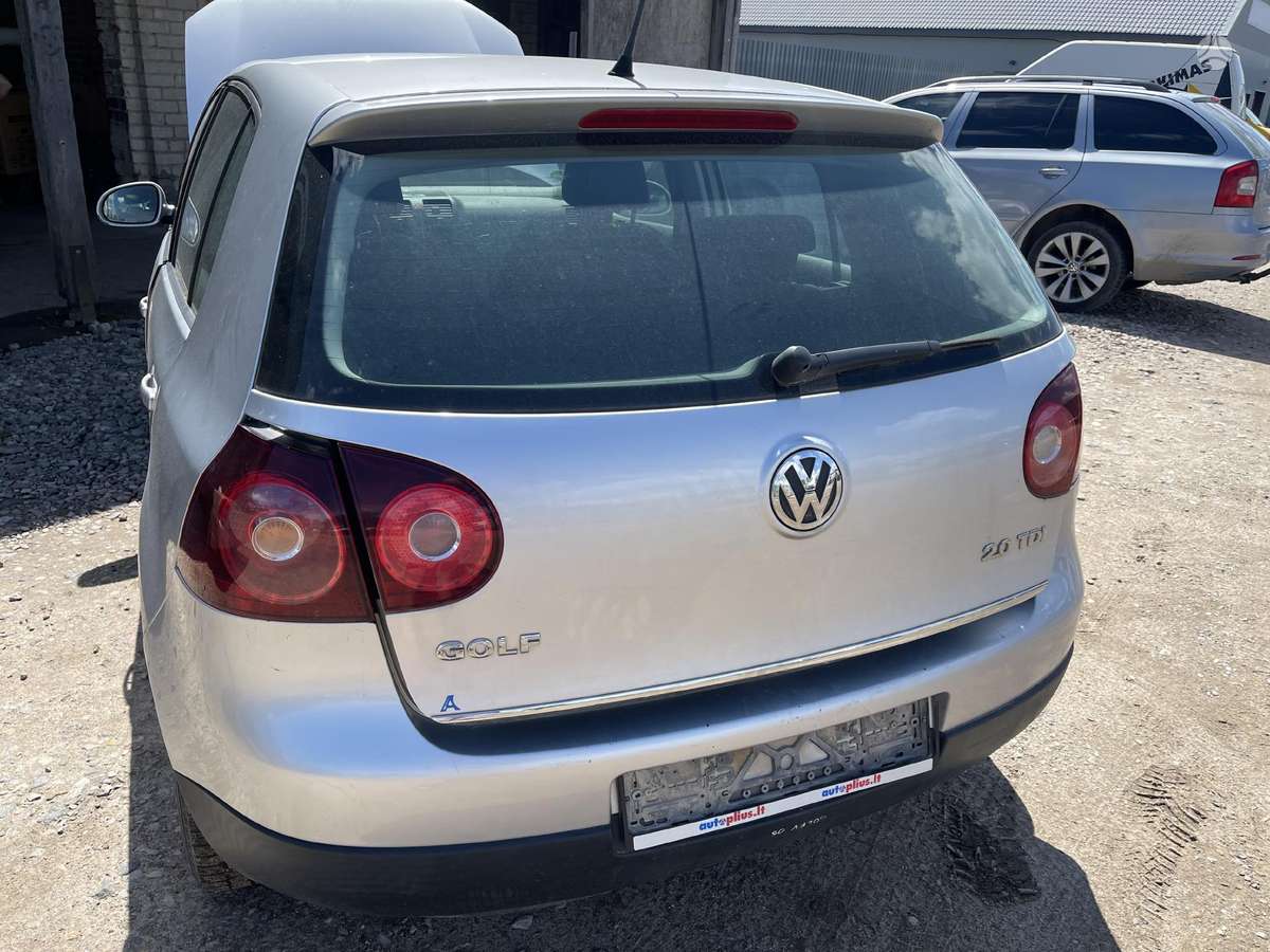 Volkswagen Golf dalimis
