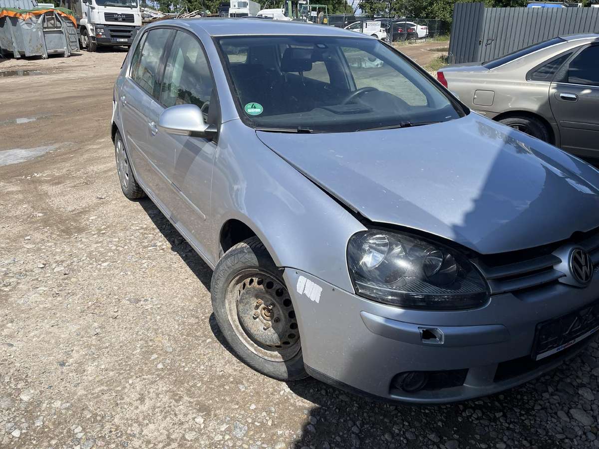Volkswagen Golf по частям