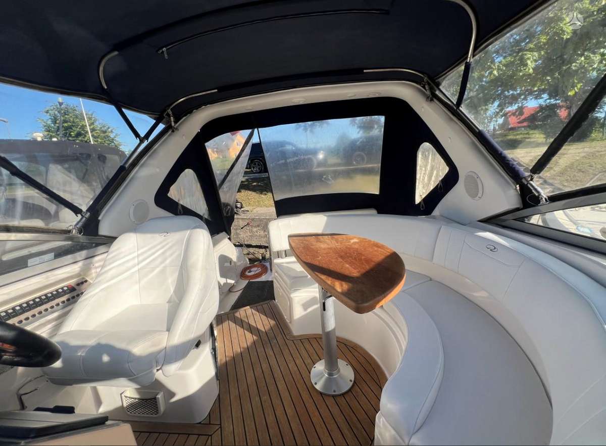 REGAL 3060 COMMODORE, яхты / катера