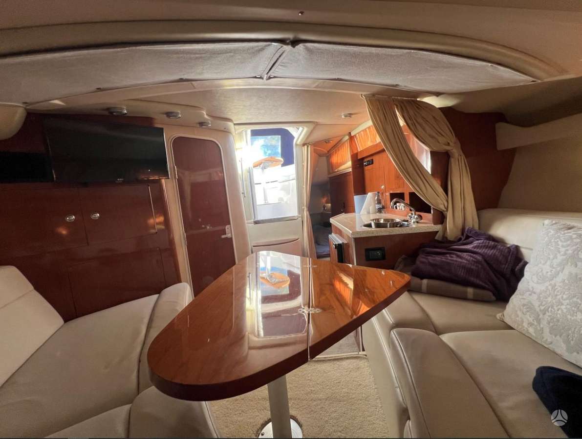 REGAL 3060 COMMODORE, яхты / катера