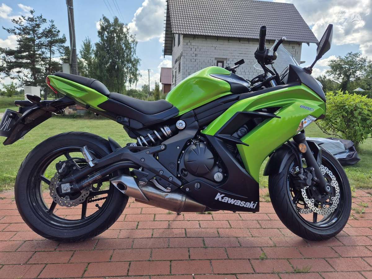 Kawasaki ER 649cc, street / classic