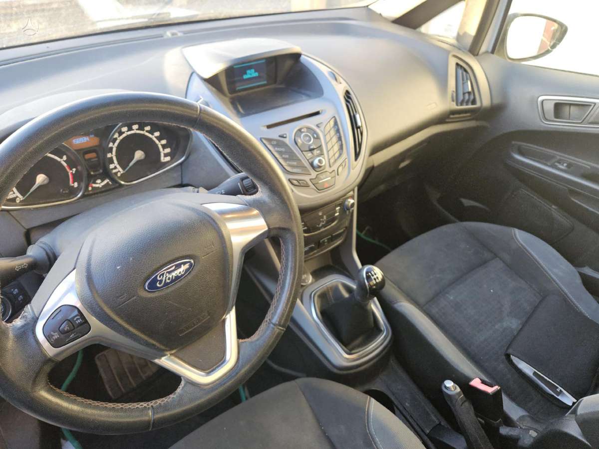 Ford B-MAX по частям