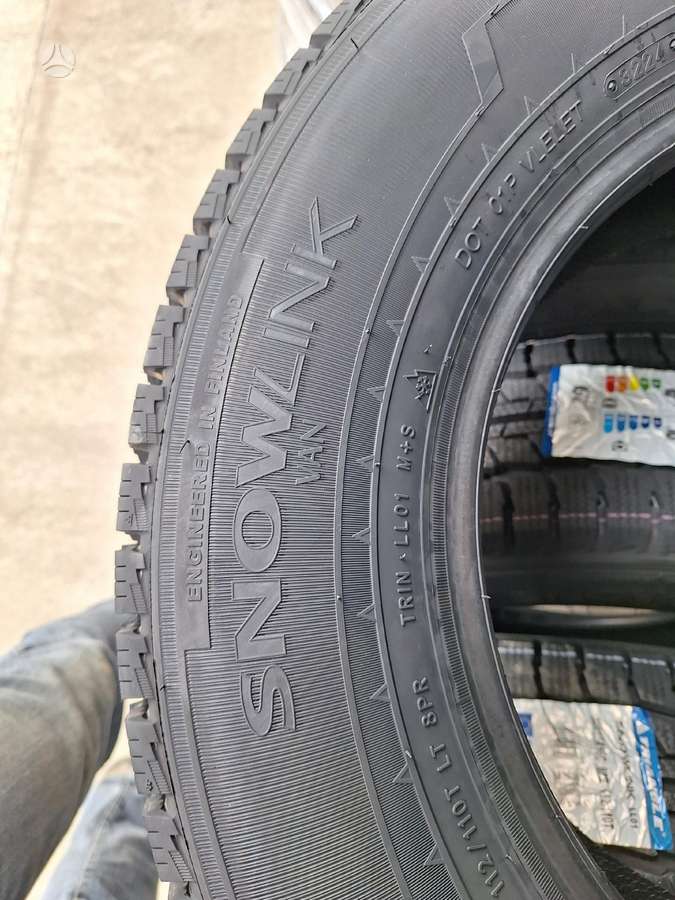 Triangle, winter 225/65 R16