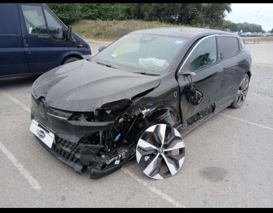 Renault Megane E-Tech по частям. Elektra dalimis