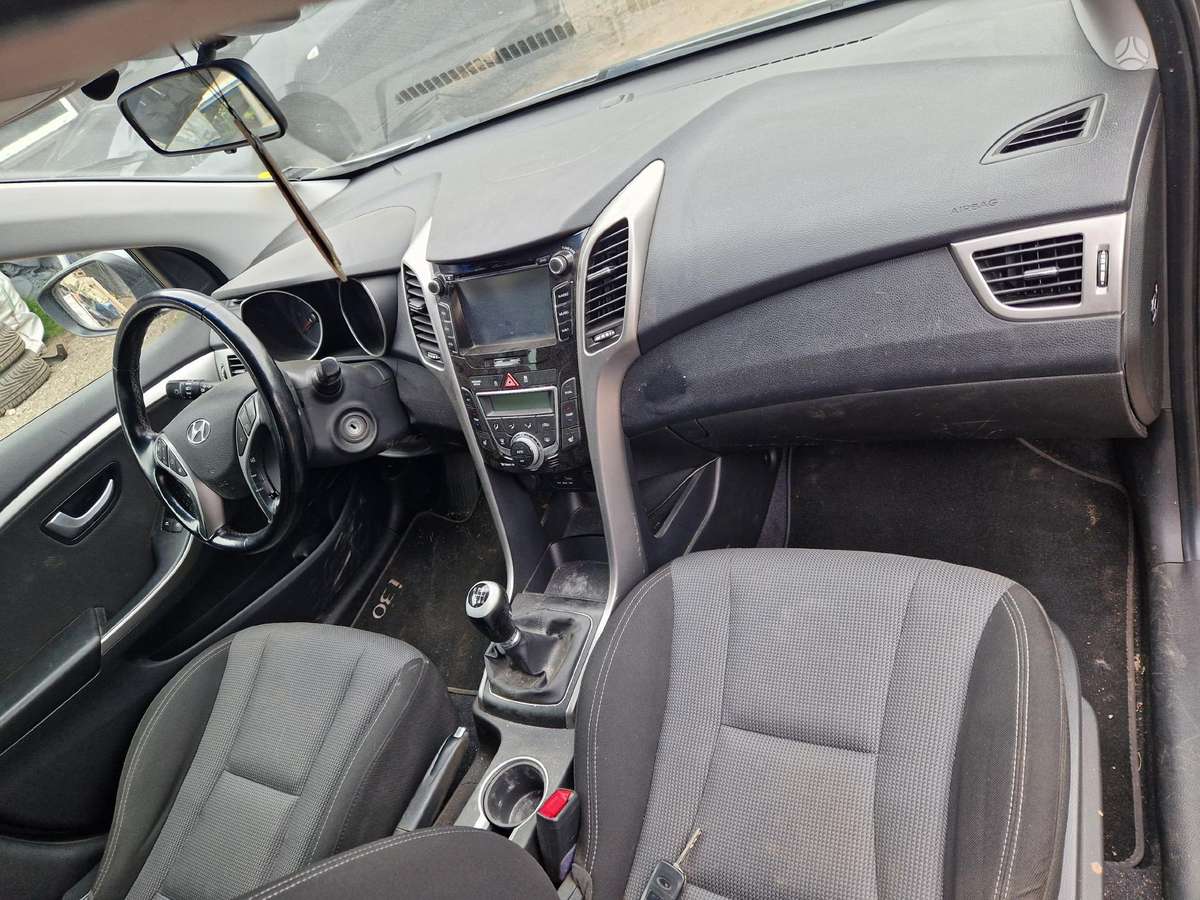 Hyundai i30 rezerves daļās