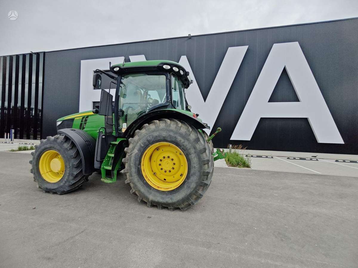 John Deere 7260R, traktori