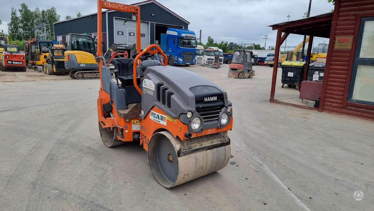 Hamm HD 8 VV, vibrator / compactor