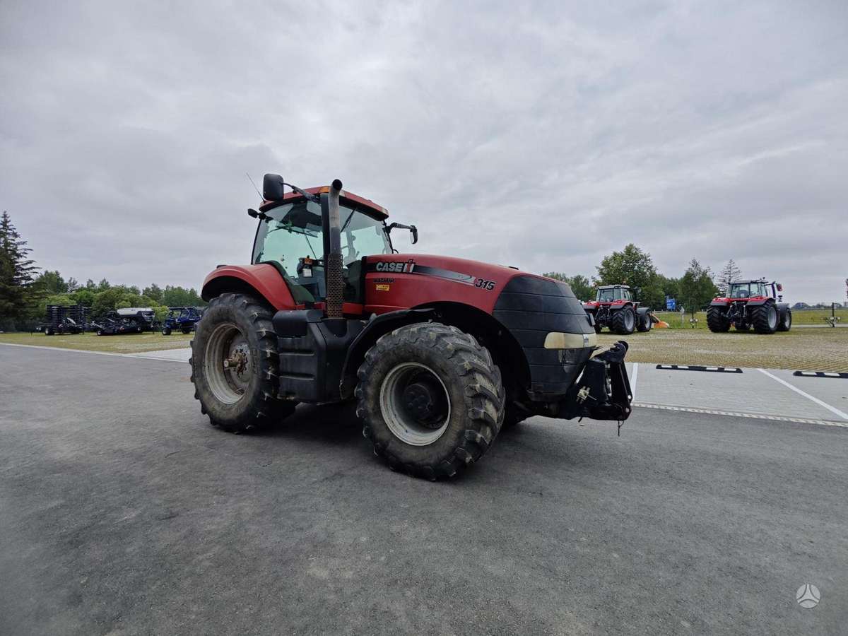 Case-IH Magnum 315, traktoriai