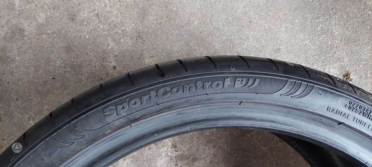 Fulda, vasaras 245/35 R19