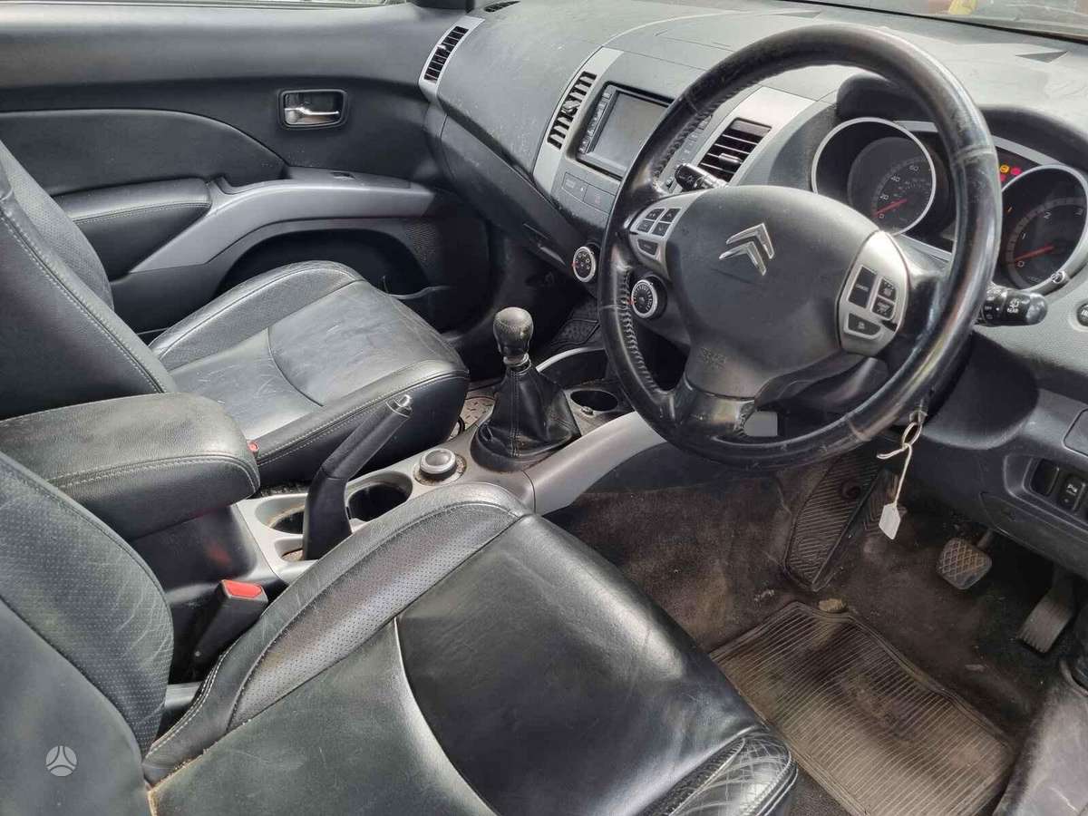 Citroen C-Crosser