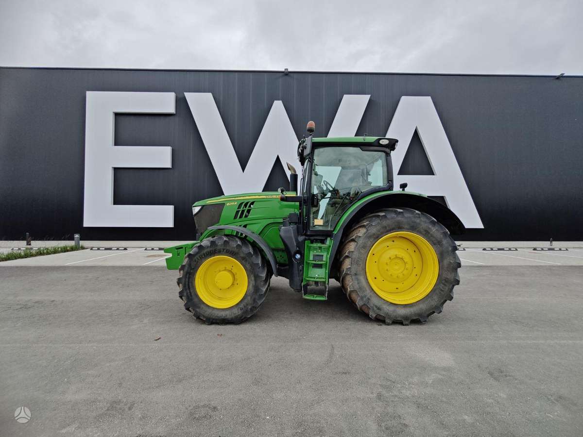 John Deere 6215R, тракторы
