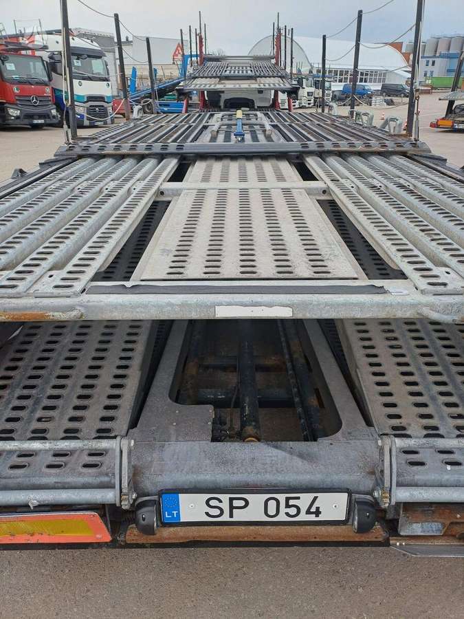 Iveco A190s + LOHR 2015, auto transporters