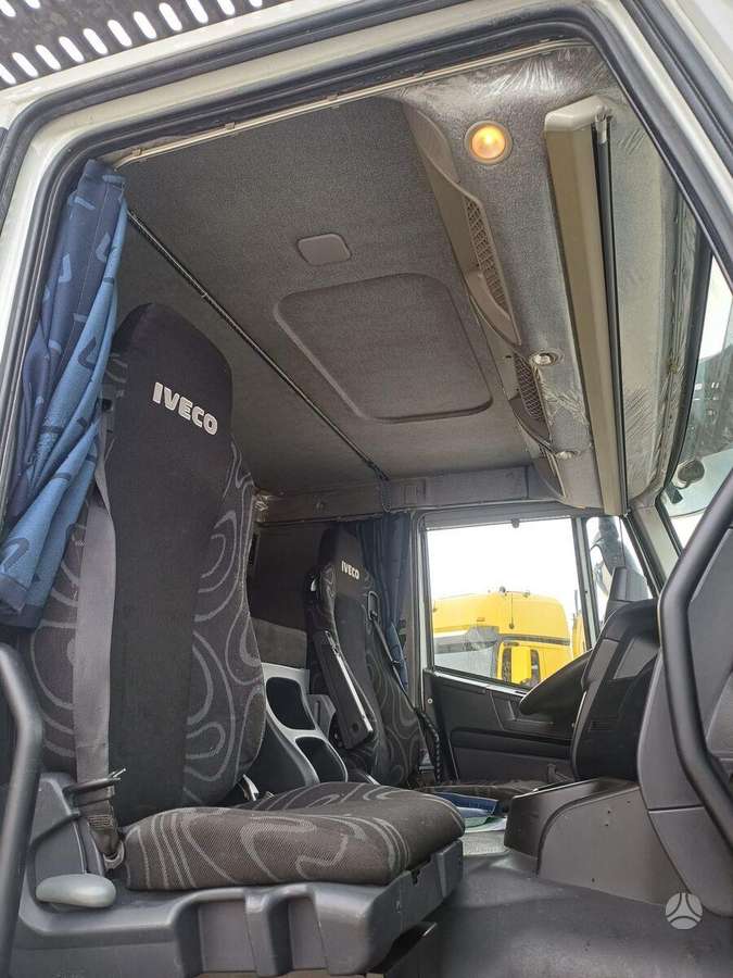 Iveco A190s + LOHR 2007, auto transporters