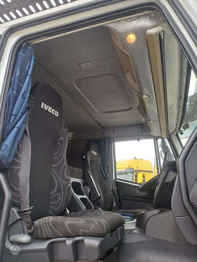 Iveco A190s + LOHR 2015, auto transporters
