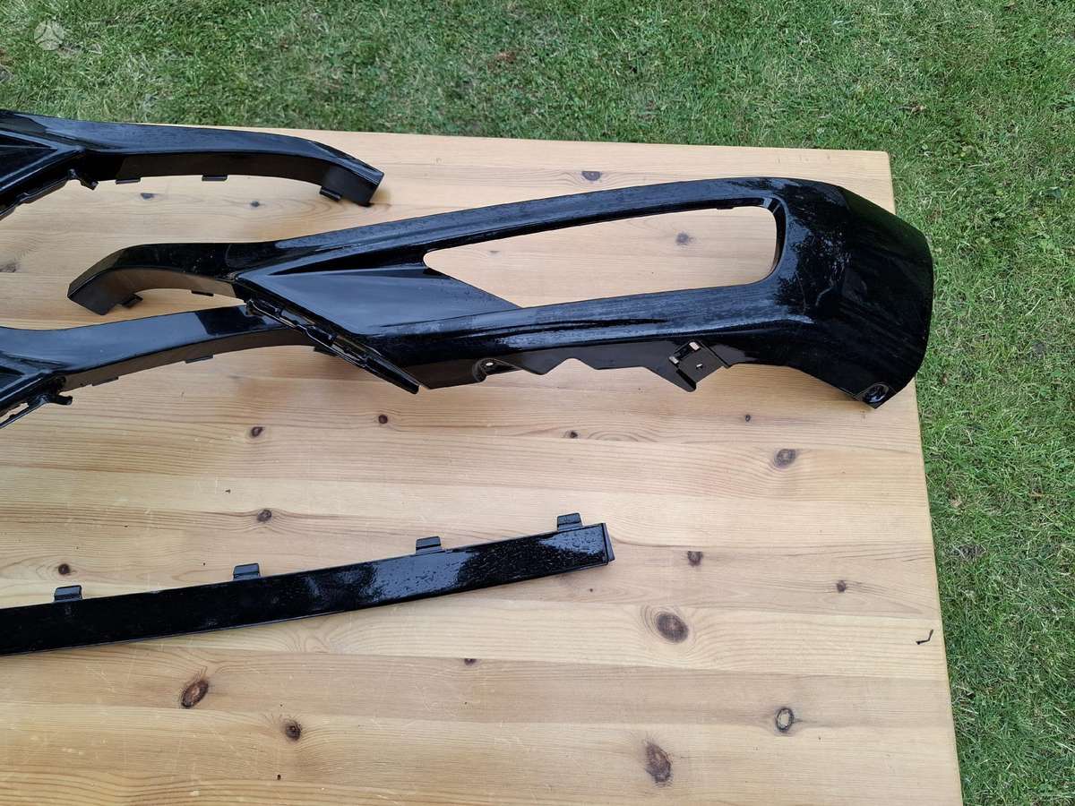 Volvo XC90 bumpers, front grill