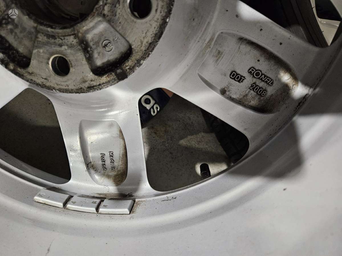 Audi Q7, lengvojo lydinio, R18