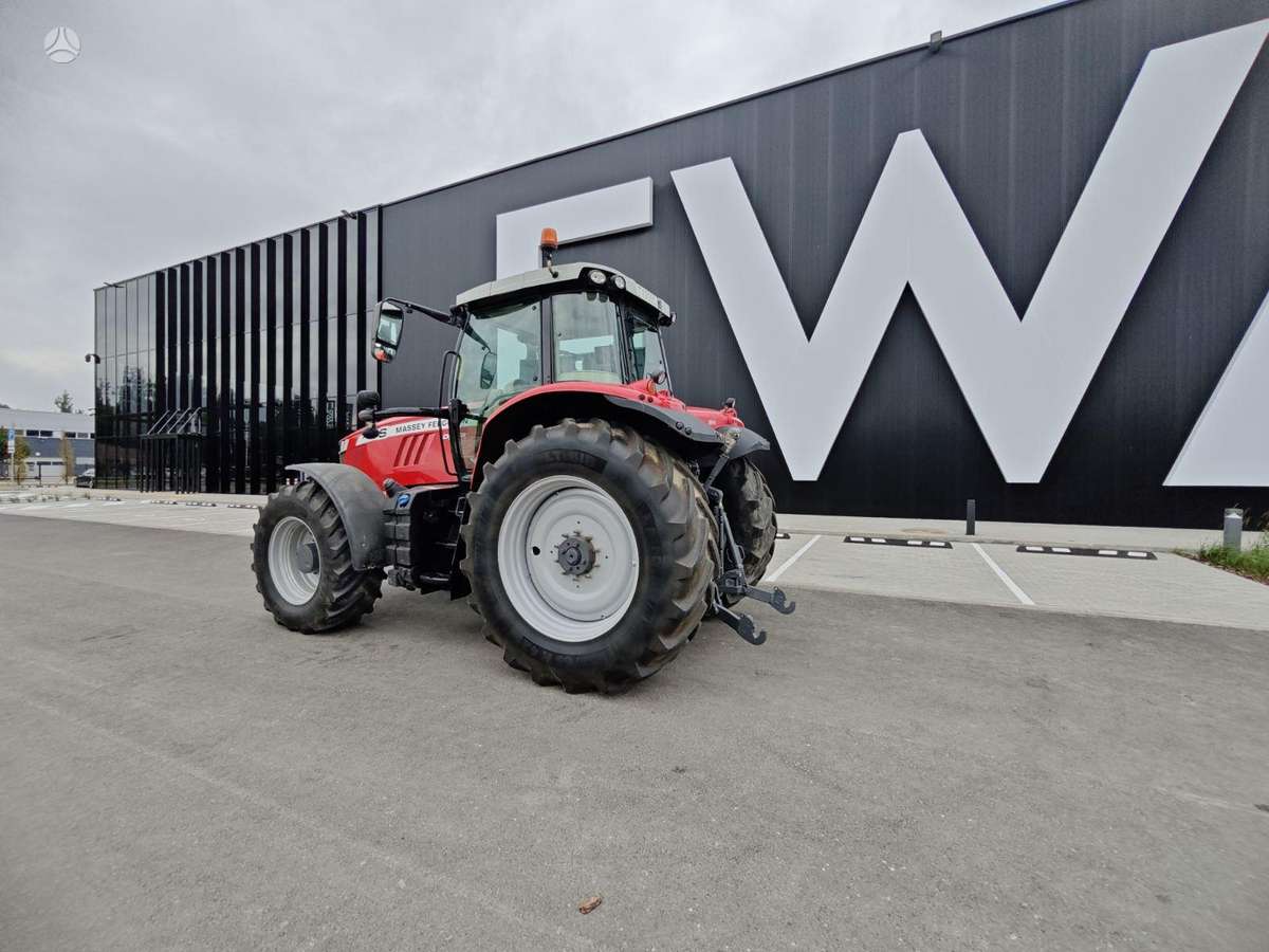 Massey Ferguson 7722, traktoriai