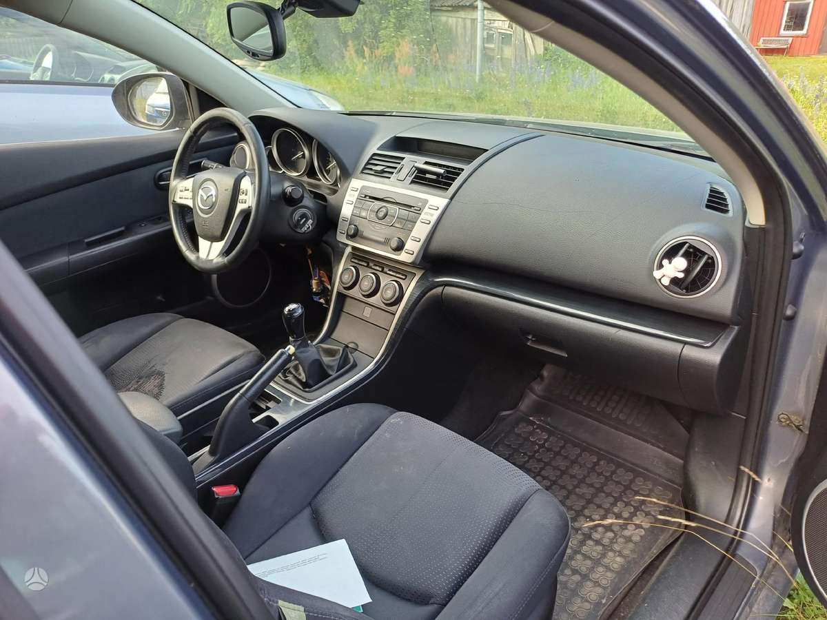 Mazda 6 dalimis