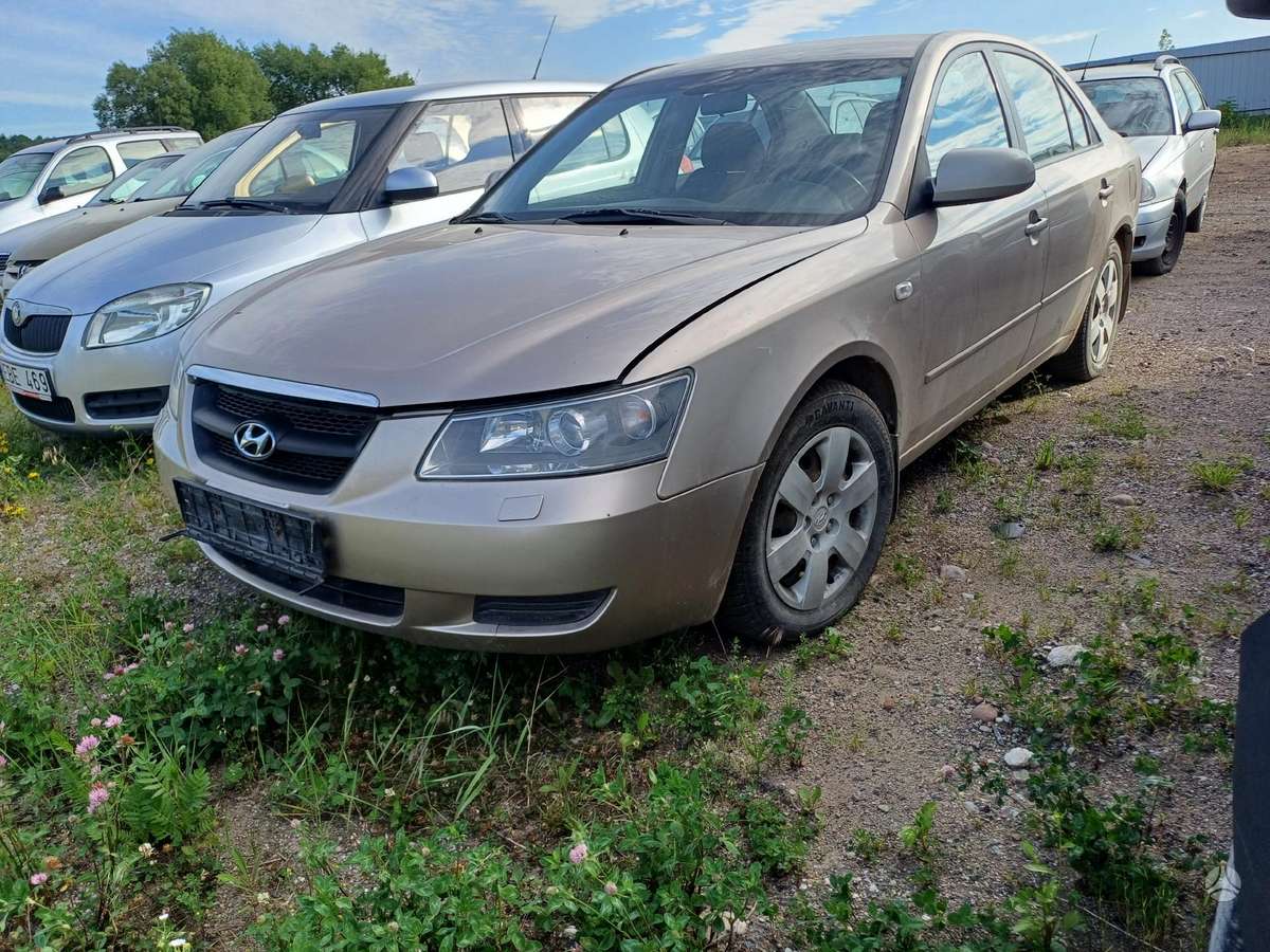 Hyundai Sonata dalimis