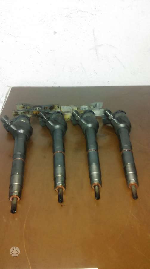 Volkswagen Golf, 0445110477, variklio detalės