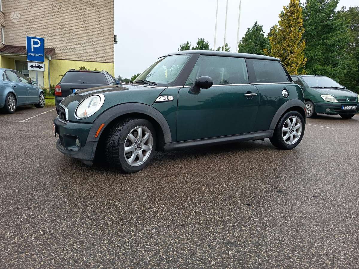 Mini Cooper S, 1.6 l., hatchback