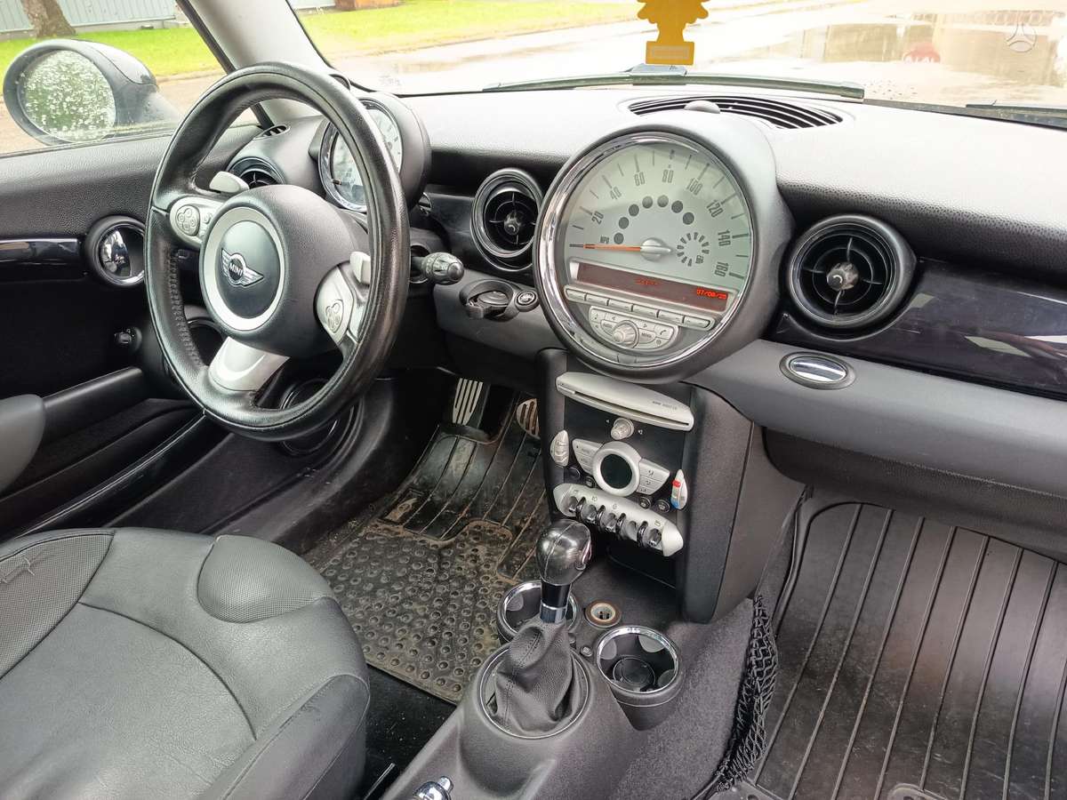Mini Cooper S, 1.6 l., hatchback