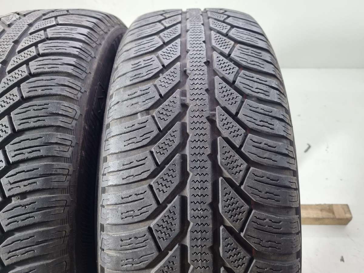Semperit 4-5mm, universalios 215/65 R17