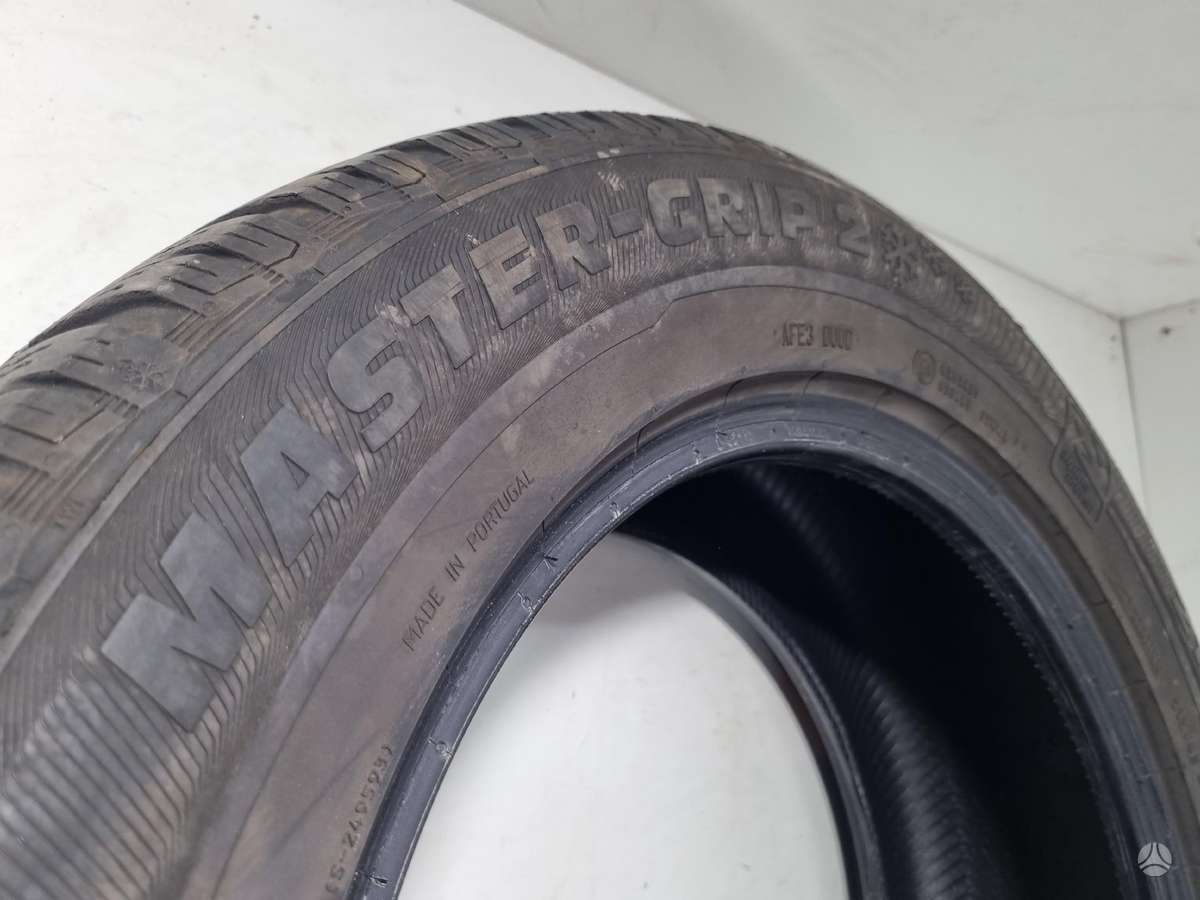 Semperit 4-5mm, universalios 215/65 R17