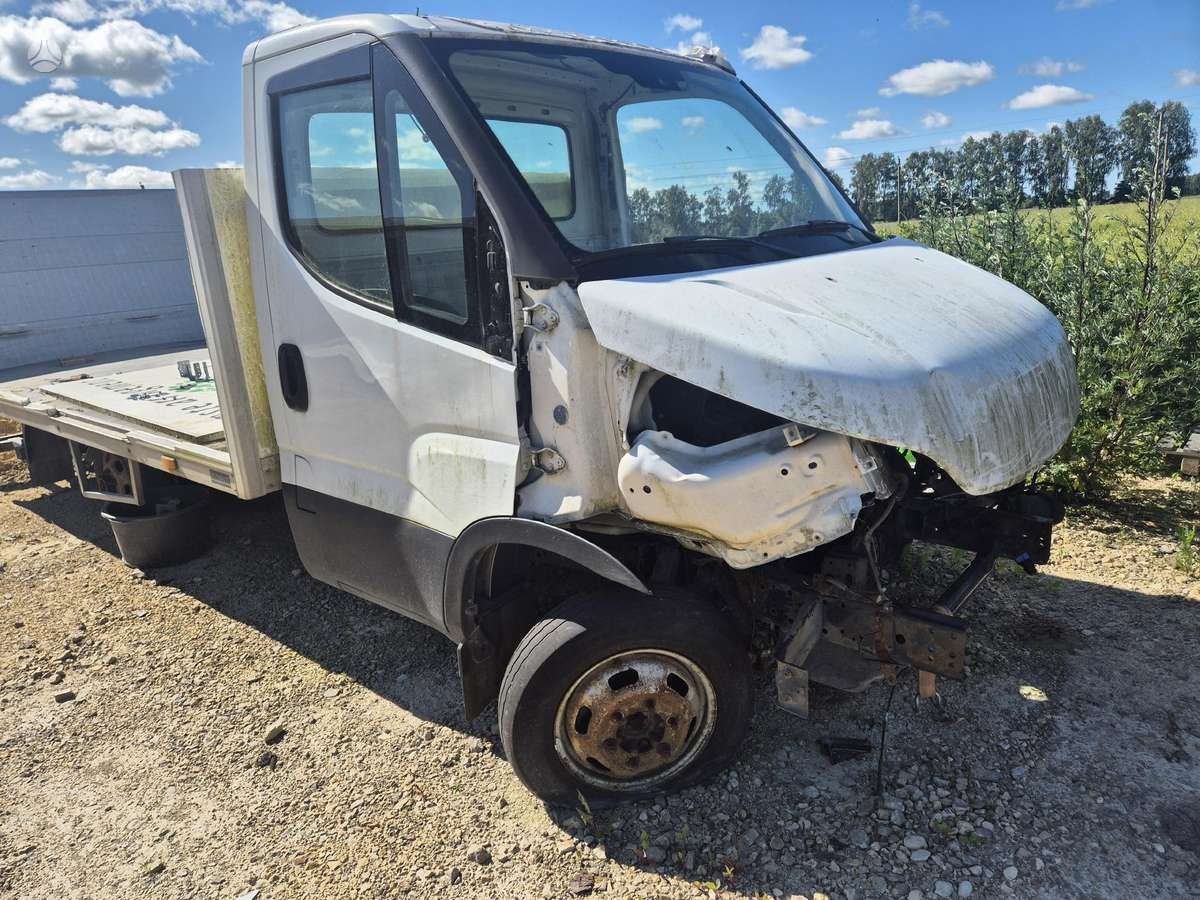 Iveco Daily, cargo vans
