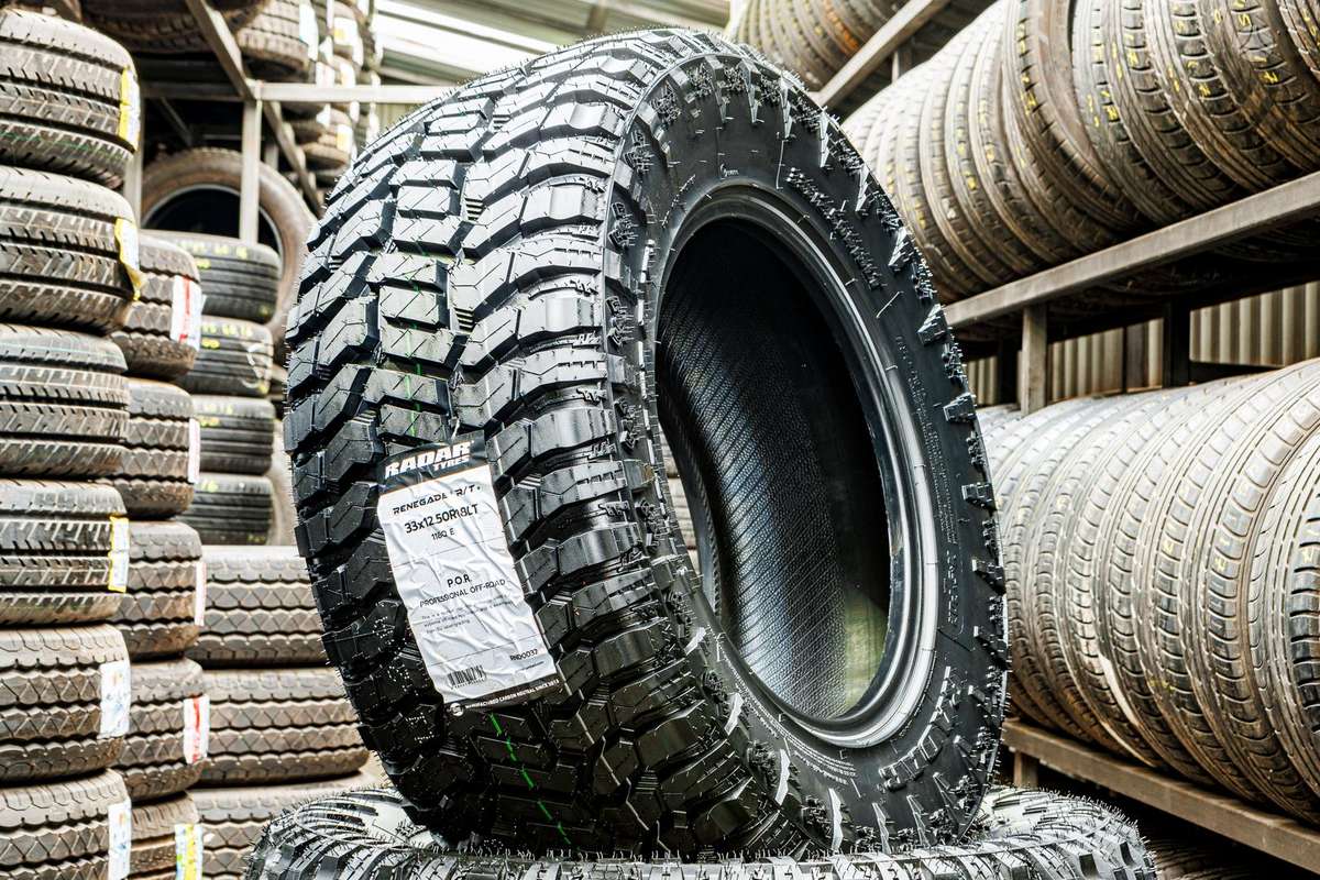 Radar Renegade R/T, summer 33/12,5 R18