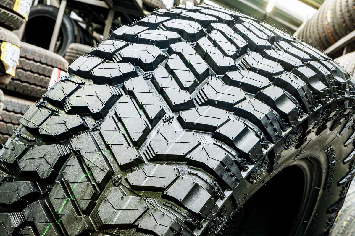 Radar Renegade R/T, summer 33/12,5 R18