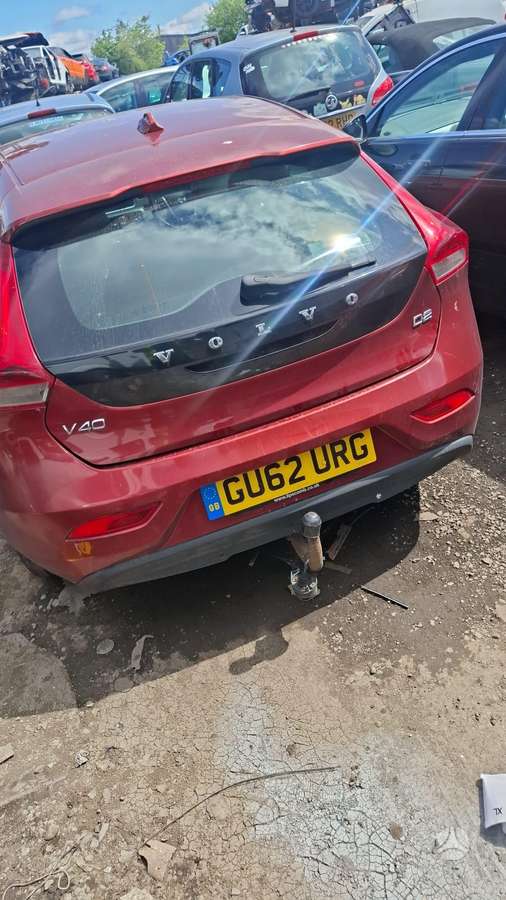 Volvo V40