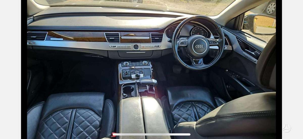 Audi A8 L