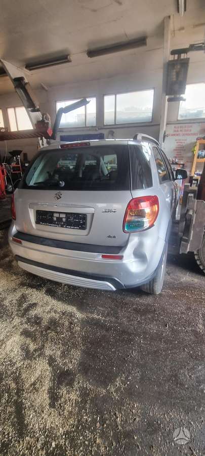 Suzuki SX4