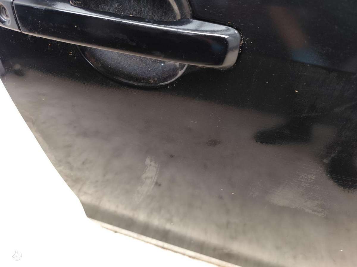 Isuzu D-Max doors