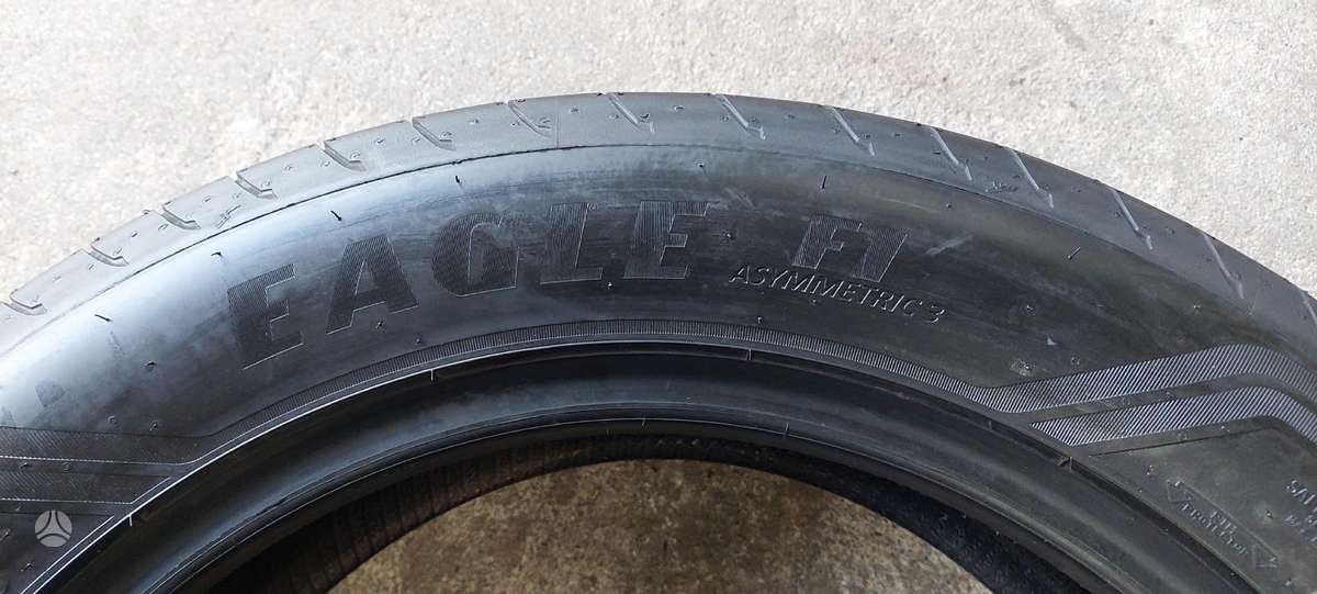 Goodyear, summer 235/55 R19