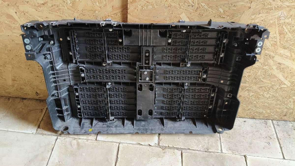 Mazda 3 kėbulo dalys
