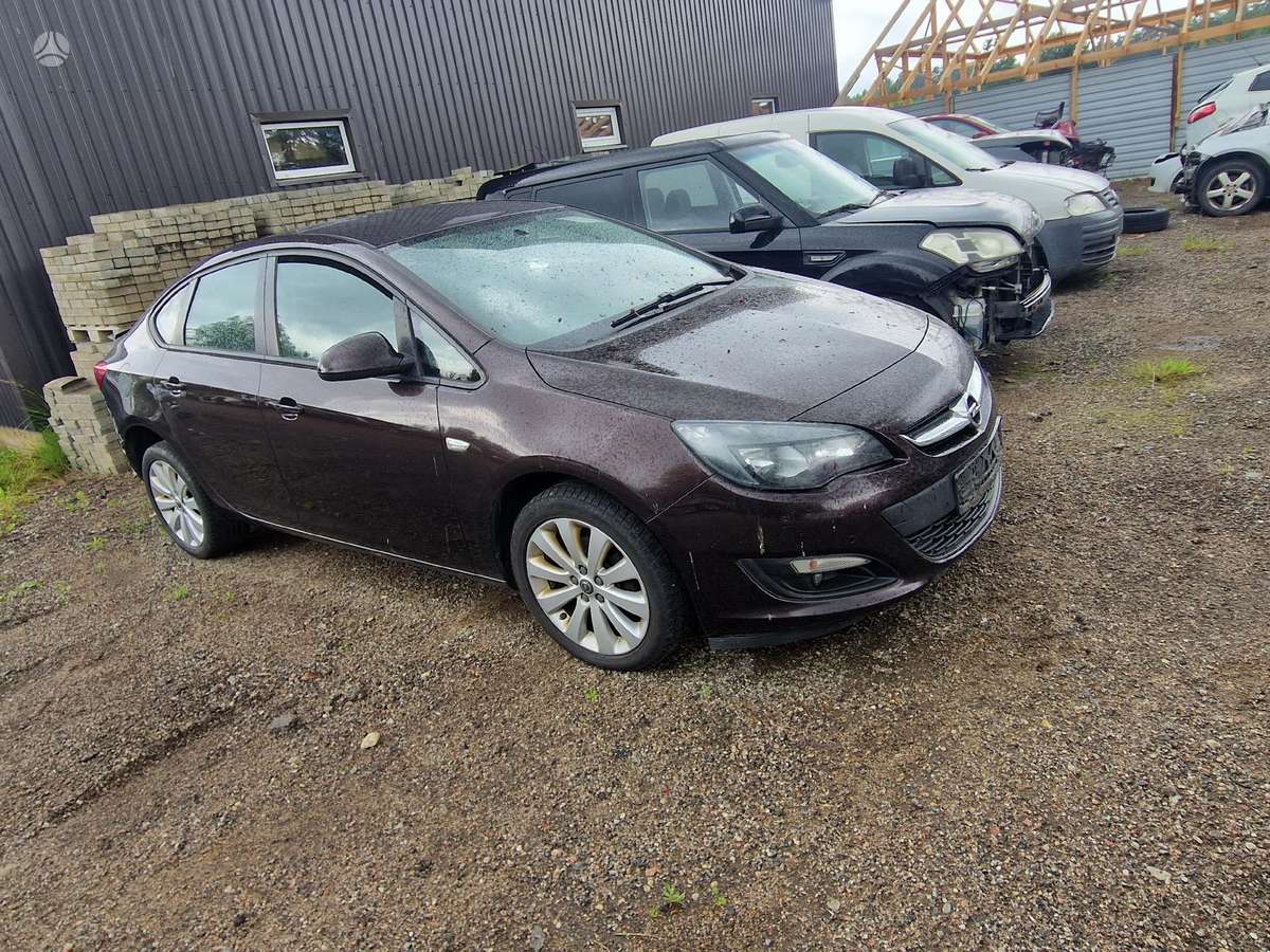 Opel Astra for parts