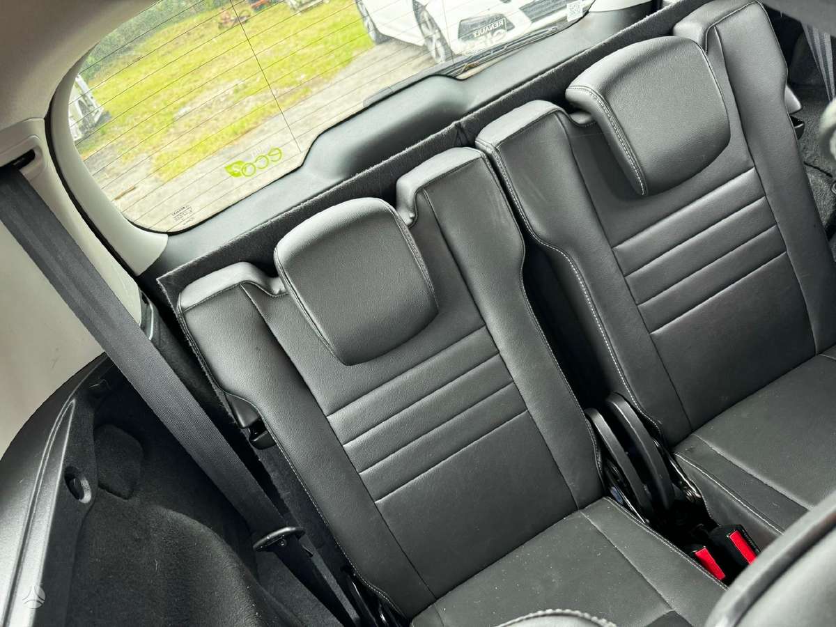 Renault Grand Scenic for parts