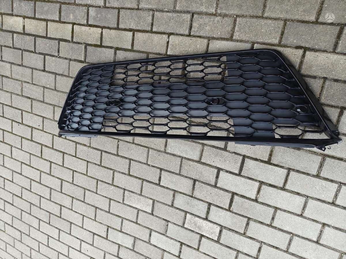 Toyota Sienna kėbulo dalys
