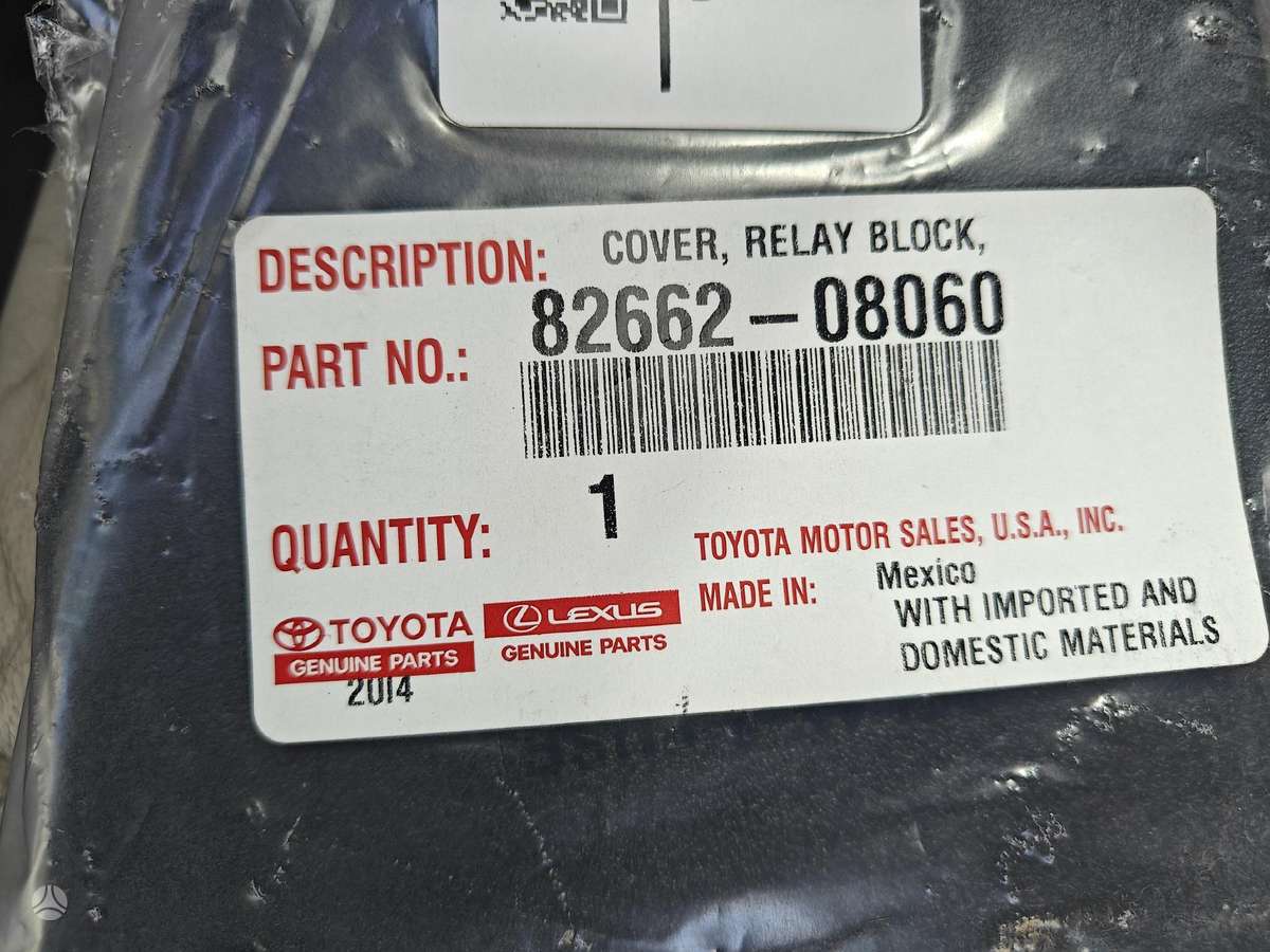 Toyota Sienna kėbulo dalys