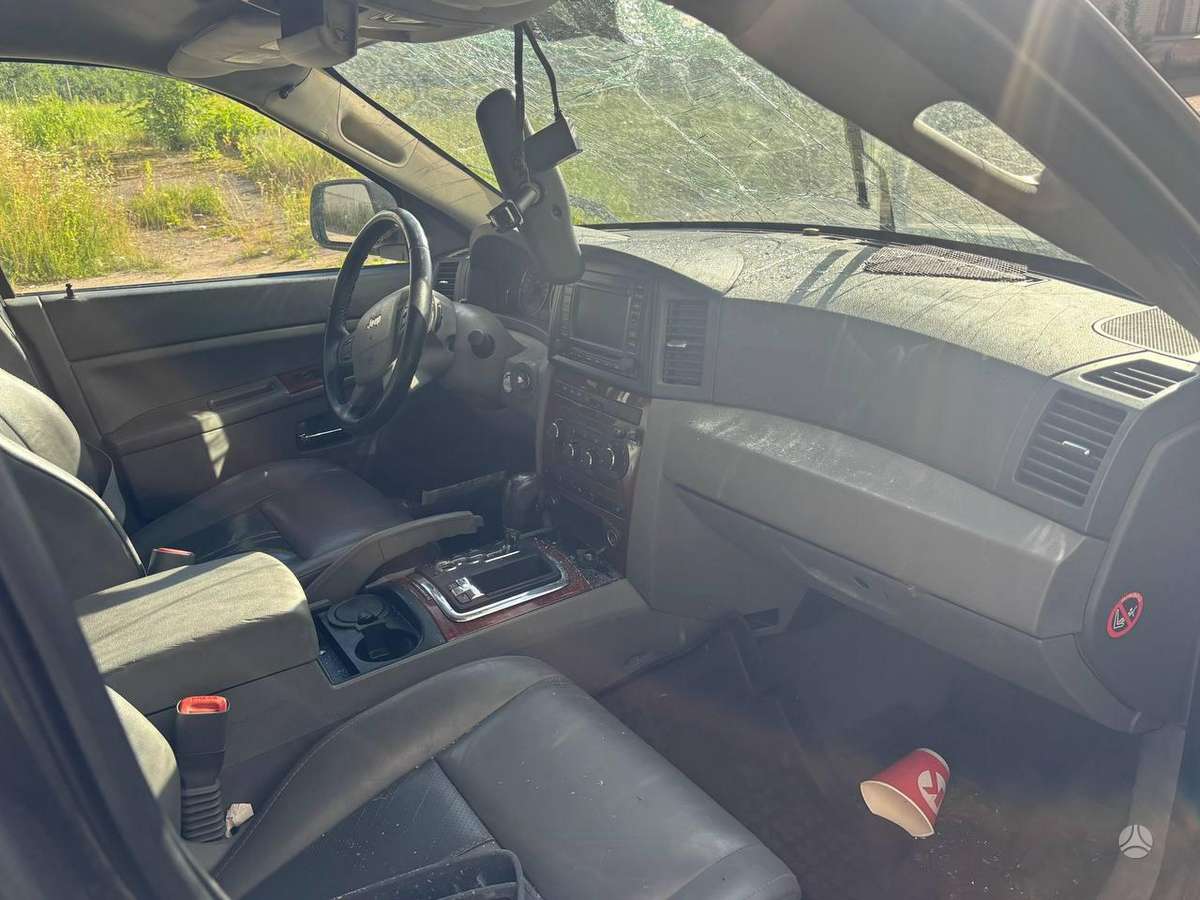 Jeep Grand Cherokee по частям