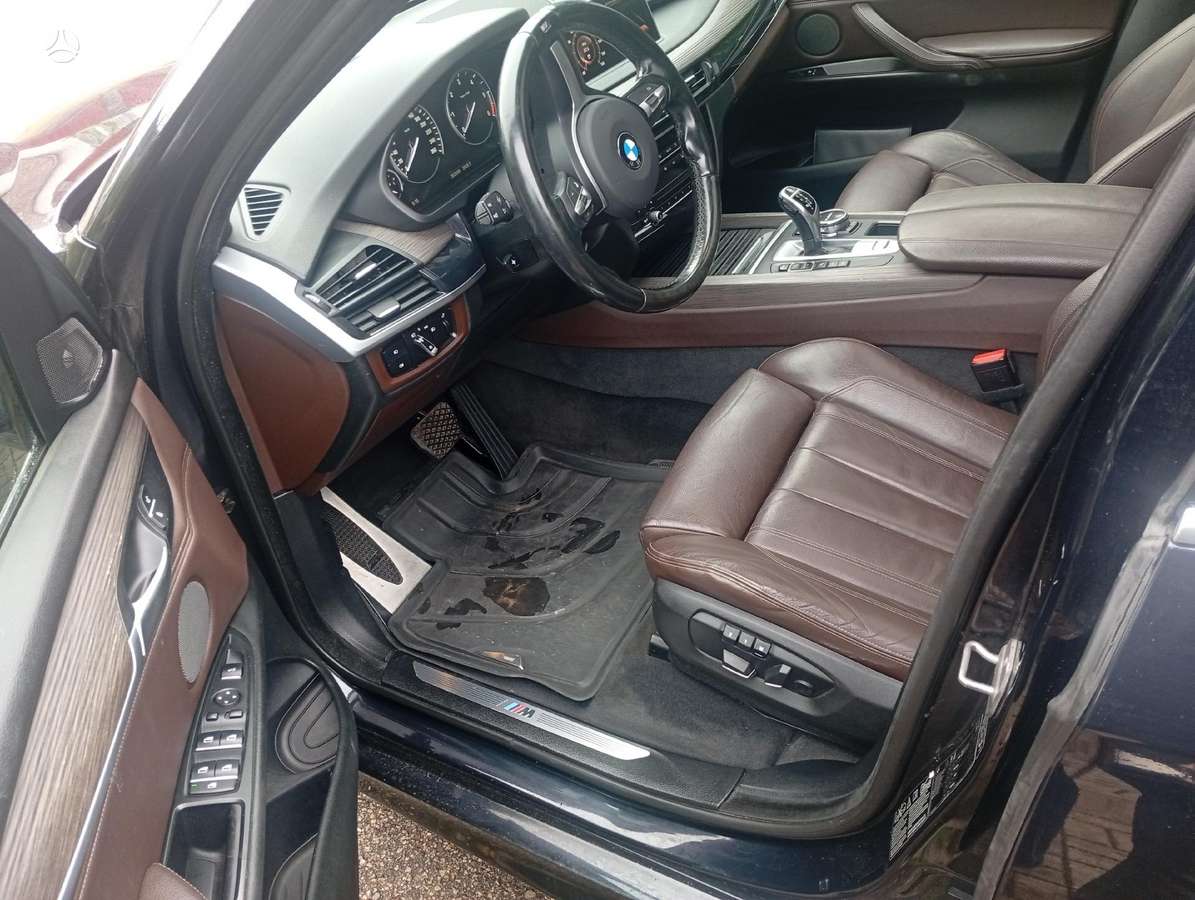 BMW X5, 2.0 l., off-road / crossover