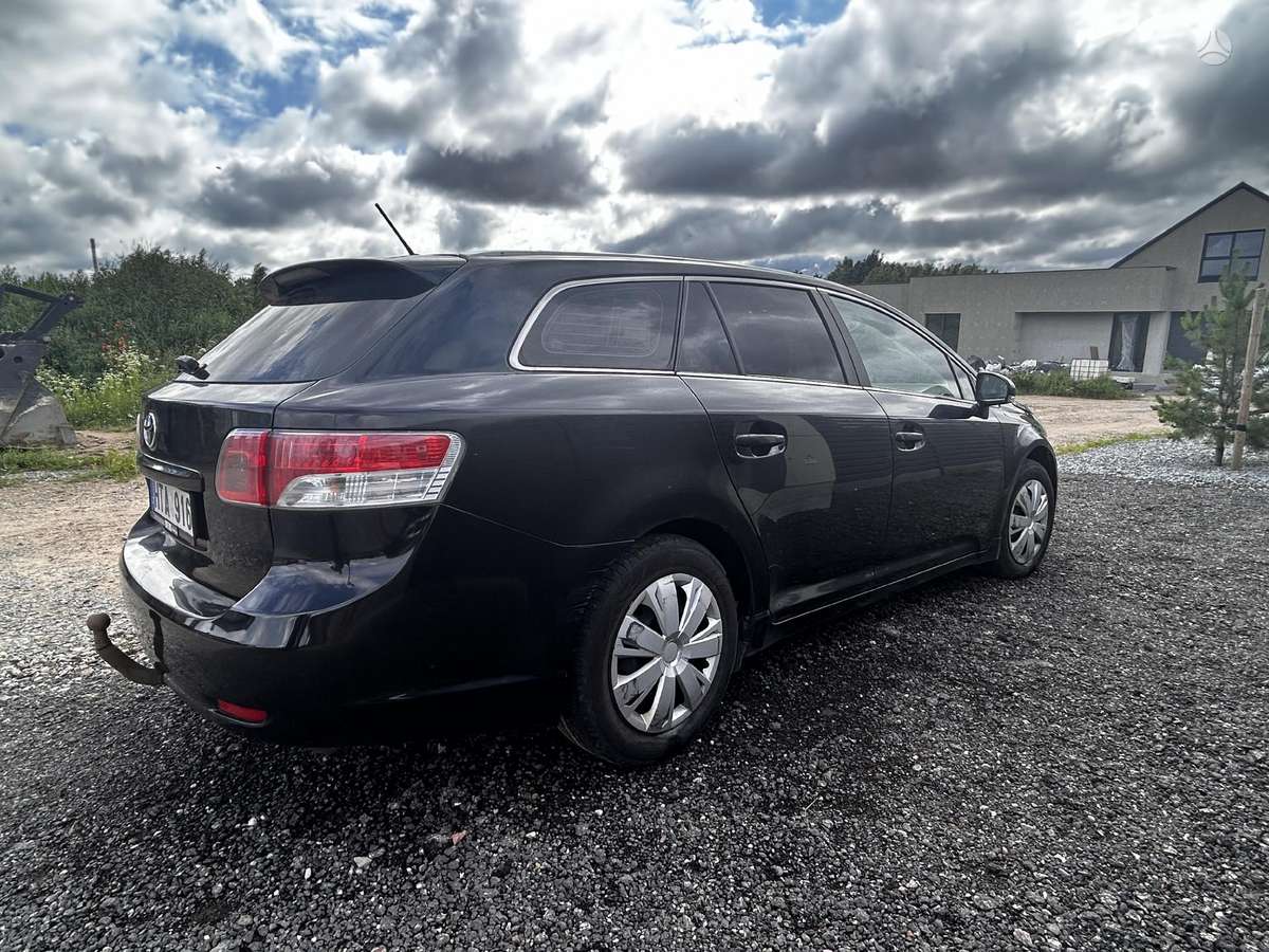 Toyota Avensis, 2.0 l., Универсал