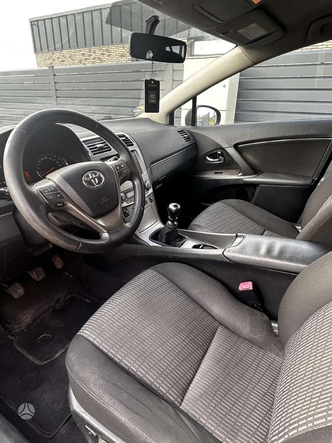 Toyota Avensis, 2.0 l., Универсал
