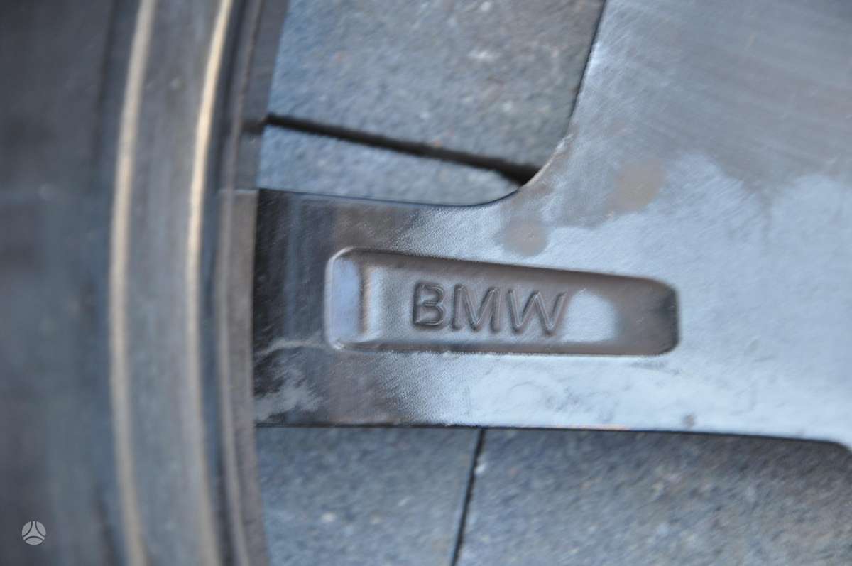 BMW IX3, lengvojo lydinio, R19
