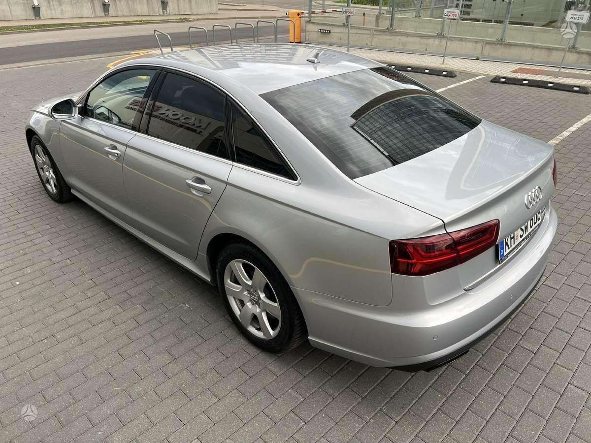 Audi A6, sedanas