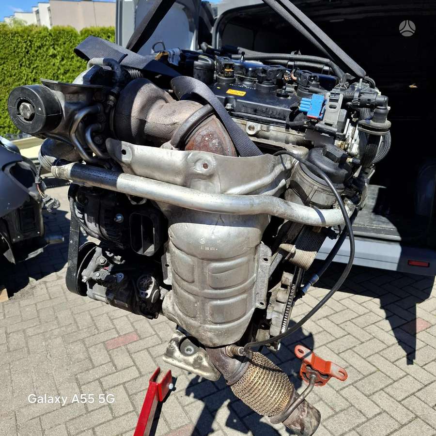 BMW 1 serija, N13B16A, детали двигателя