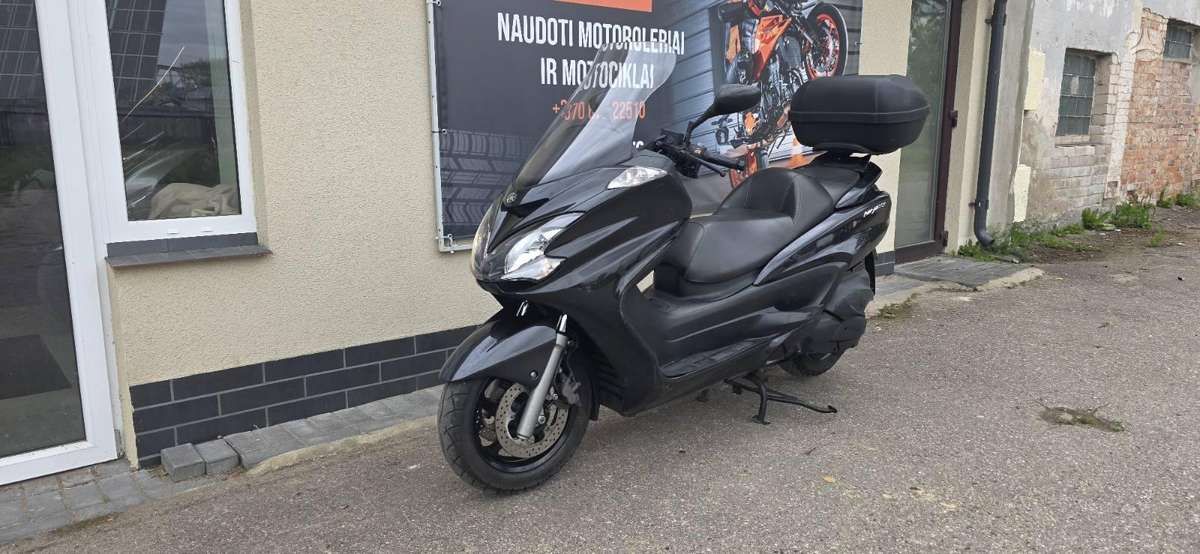 Yamaha Majesty 400cc, scooters / mopeds