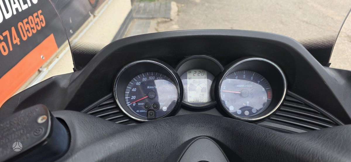 Yamaha Majesty 400cc, scooters / mopeds